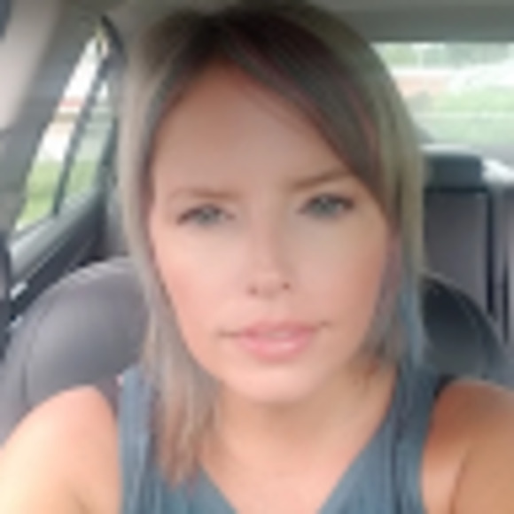 Meet your Posher, Jessica - Picture 1 of 1